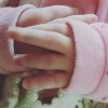 Le mani di mia figlia Vittoria